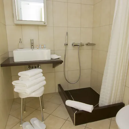 Irida Santorini Hotel 3*