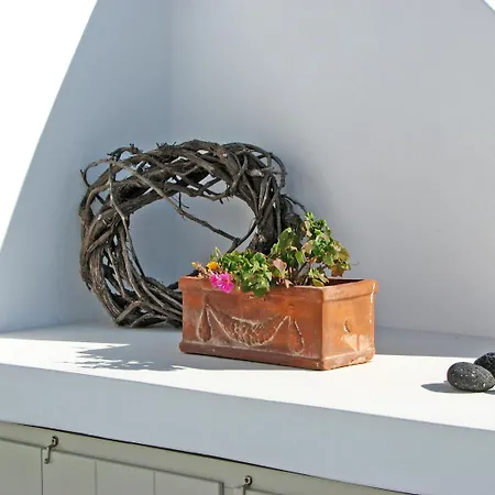 Hotel Irida Santorini 3*