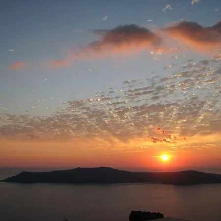 Ξενοδοχείο Irida Santorini 3*