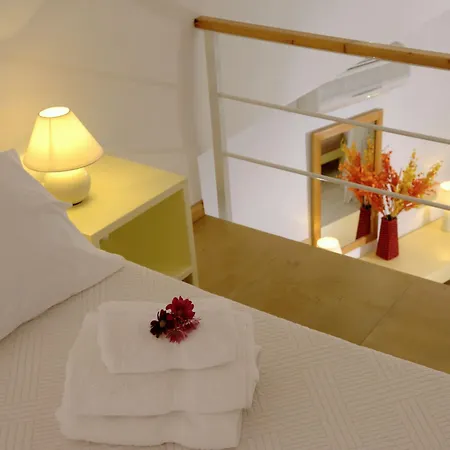 Irida Santorini 호텔