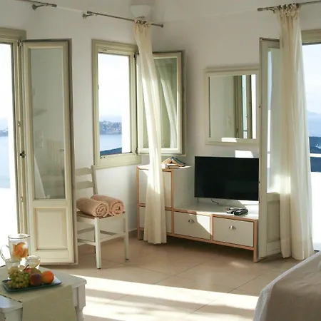 Irida Santorini 호텔 이메로비글리