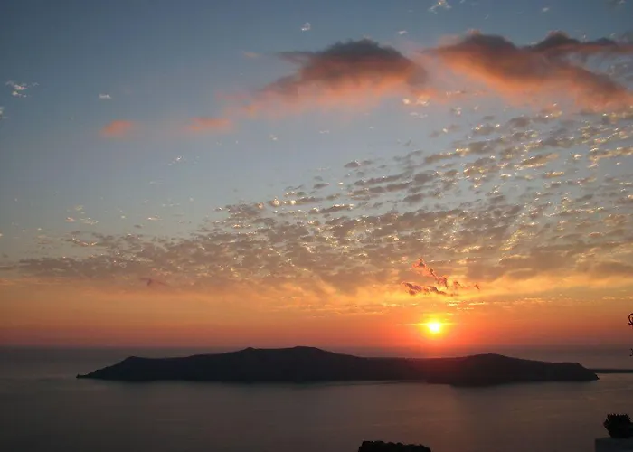 Hotel Irida Santorini 3*