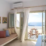 Irida Santorini