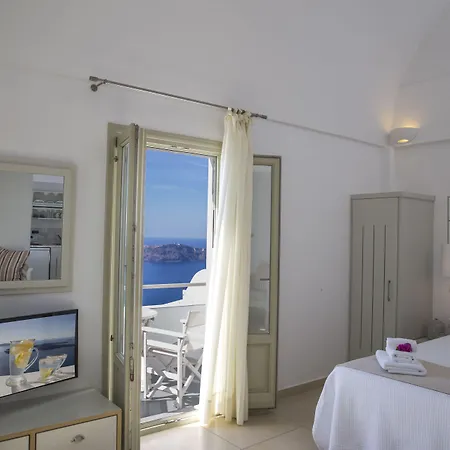 Irida Santorini 호텔 이메로비글리