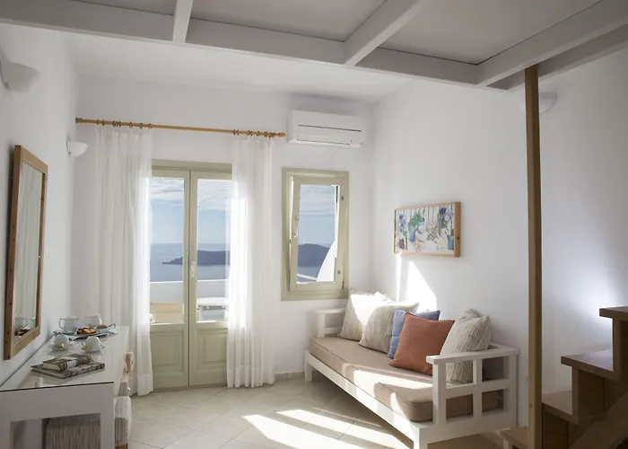 Irida Santorini Hotel 3*